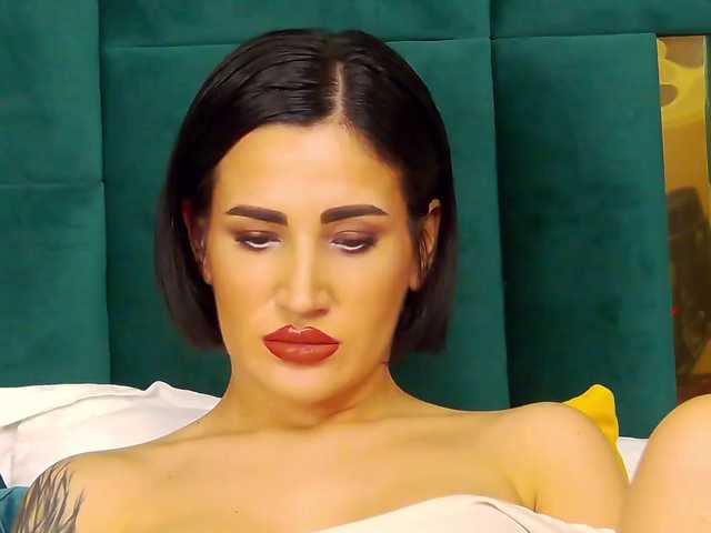 צילומי מסך משודרים KimSkye