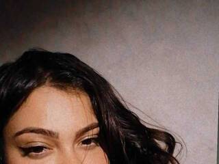 צ'אט וידאו ארוטי KimWalkeer