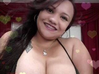 צ'אט וידאו ארוטי KimyStone