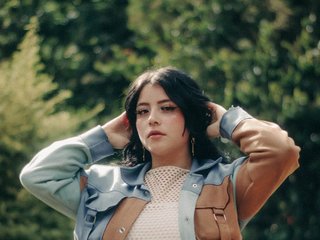 צ'אט וידאו ארוטי Kinky-cloe