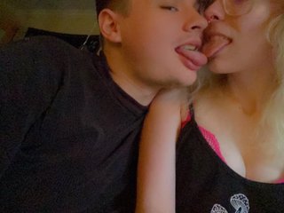 צ'אט וידאו ארוטי kinkycouple420