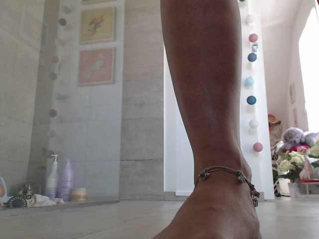 צילומי מסך משודרים KinkyMoni