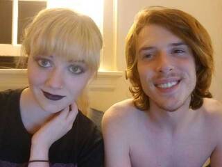 צ'אט וידאו ארוטי KinkyNerds