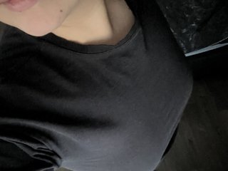 צ'אט וידאו ארוטי Kira-aa