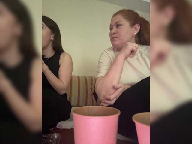 צילומי מסך משודרים KiraaVika