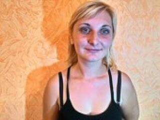 צ'אט וידאו ארוטי kiskaxxxx