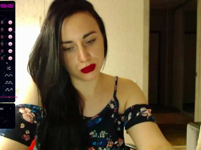 תמונות -Yurievna- Welcome to my room) My name is Sveta) I love flowers and orgasms) I prefer level 26-33) lovense 2 tips , i see *****0 tip)