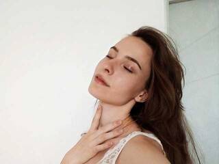 צ'אט וידאו ארוטי MilennaKiss