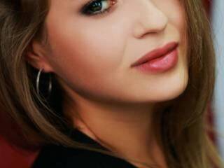 צ'אט וידאו ארוטי kitkate19