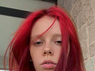 צ'אט וידאו ארוטי Kitness-sky