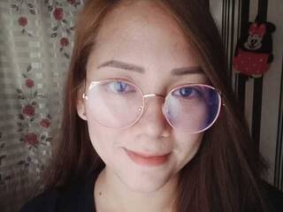 צ'אט וידאו ארוטי Yourcarla