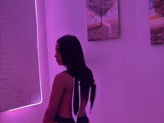 צ'אט וידאו ארוטי KOURTNEY-