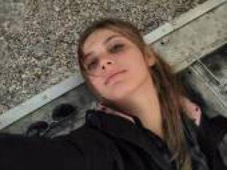 צ'אט וידאו ארוטי kralya911