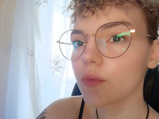 צ'אט וידאו ארוטי Krisfff
