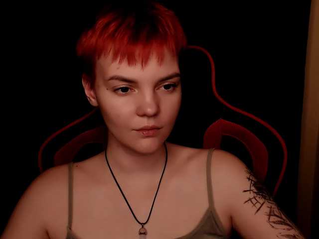 צילומי מסך משודרים KrisNeal