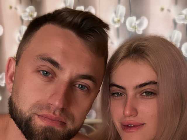 תמונה של הפרופיל KrissAndVanessa