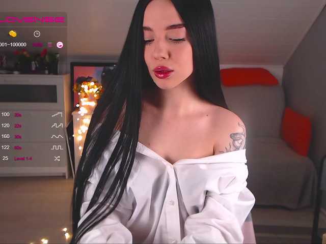 צילומי מסך משודרים CUTIE_KRISSSY