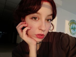 צ'אט וידאו ארוטי KristenRedd