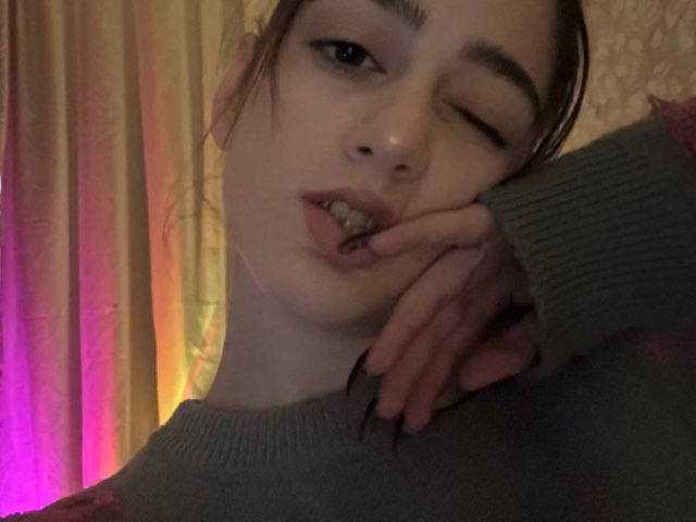 תמונה של הפרופיל kristinakaram