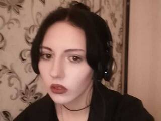 צ'אט וידאו ארוטי Ksyusha--cute