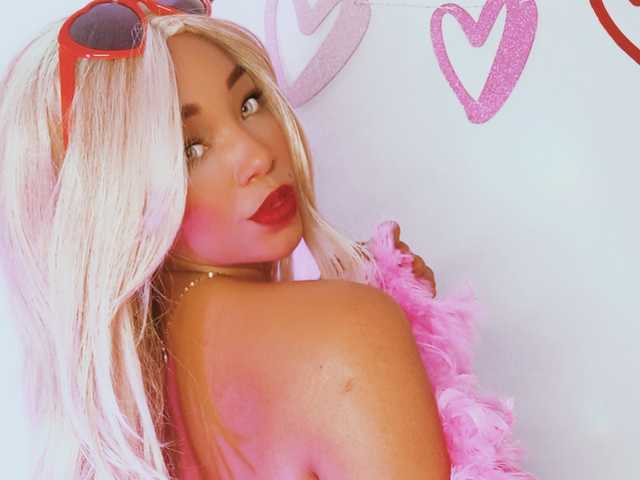 תמונה של הפרופיל kylieboobs24