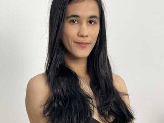 צ'אט וידאו ארוטי KyraLee