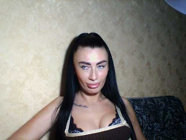 צילומי מסך משודרים Laaarablack