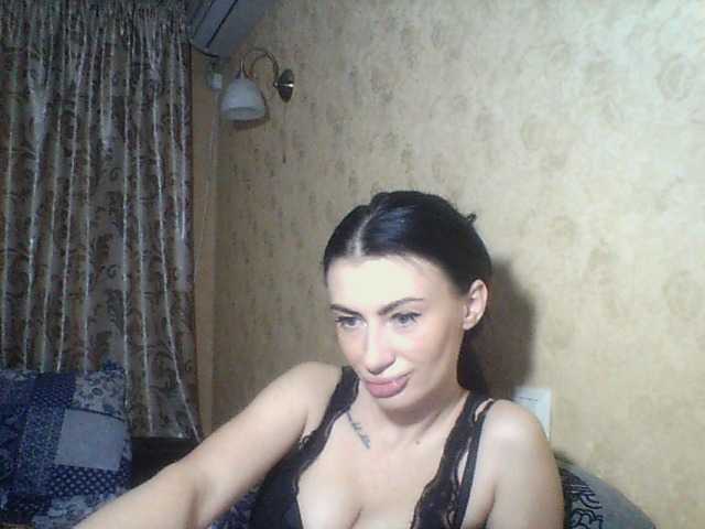 צילומי מסך משודרים Laaarablack