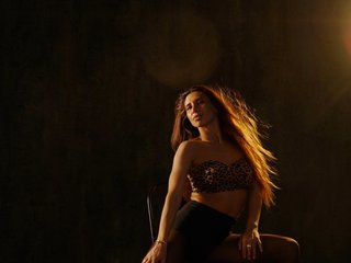 צ'אט וידאו ארוטי ladyAgata