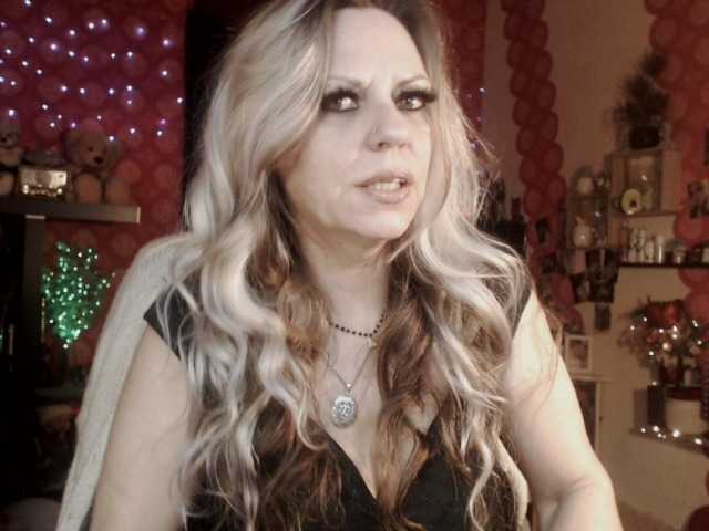 צילומי מסך משודרים LadyVelvet