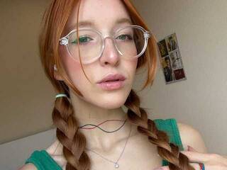 צ'אט וידאו ארוטי LALECZKAMII