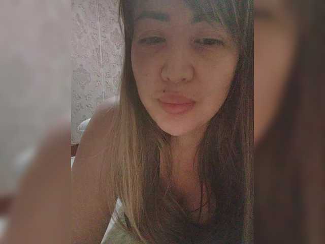 צילומי מסך משודרים Lallie-Nora