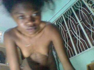 צ'אט וידאו ארוטי Laluna2