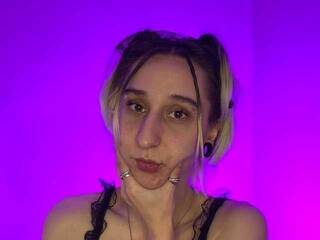 צ'אט וידאו ארוטי Lana_Wei