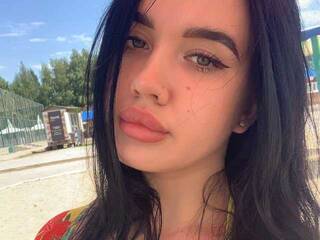 צ'אט וידאו ארוטי larastars