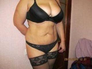 צ'אט וידאו ארוטי laraveb