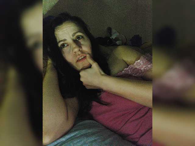 צילומי מסך משודרים Larianna