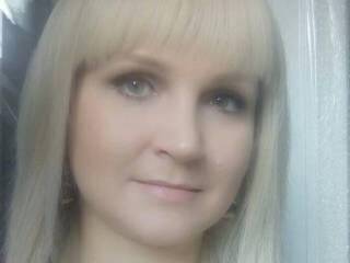 צ'אט וידאו ארוטי larisella