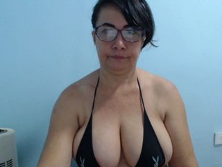 תמונות LATINAANALx 10 tkns show me boobs