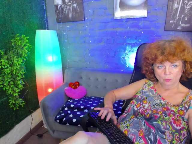 צילומי מסך משודרים Laura-Gracy