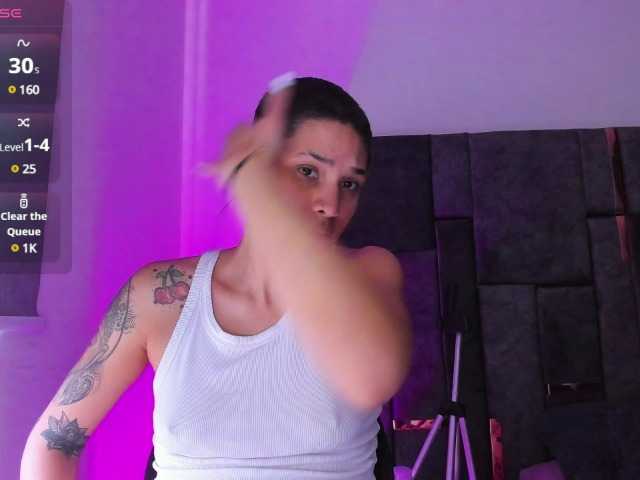 צילומי מסך משודרים LauraR