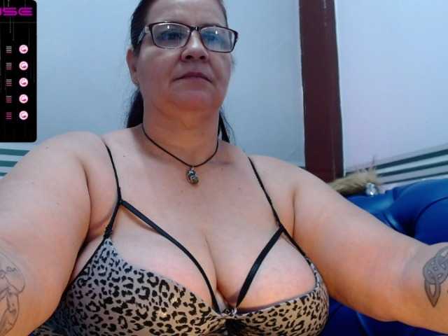 צילומי מסך משודרים LauraRiley