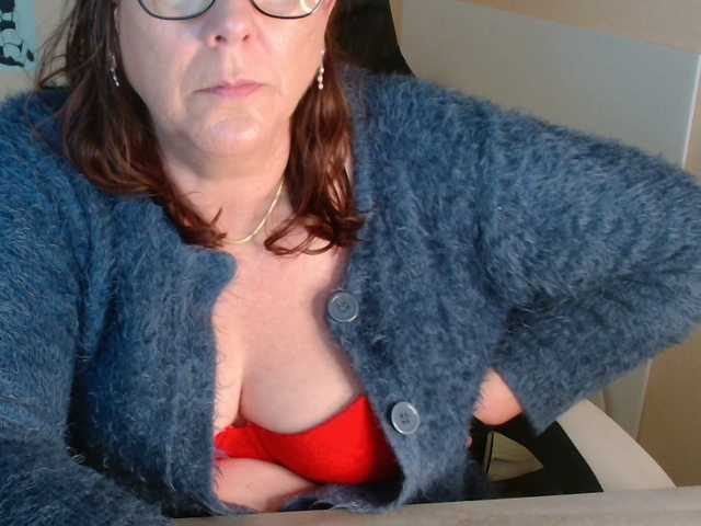 תמונות laureanne boobs 30 pussy 40 ass 50 naked 100 squirt 300