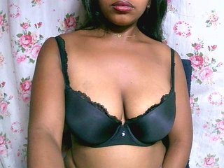 צ'אט וידאו ארוטי Laurencia12