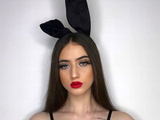 צ'אט וידאו ארוטי LaylaBrown