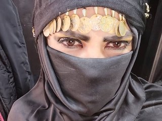 צ'אט וידאו ארוטי LaylaMustafa