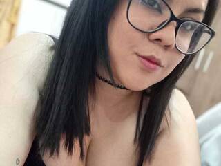 צ'אט וידאו ארוטי laylasky