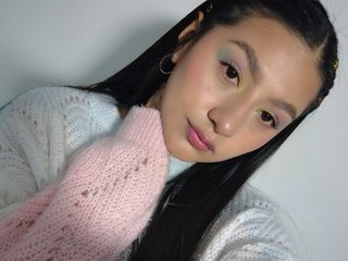 צ'אט וידאו ארוטי Leah-cyrus