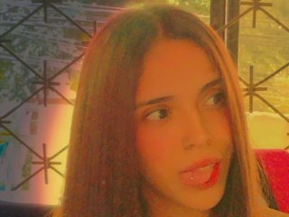 צ'אט וידאו ארוטי LeahMartins
