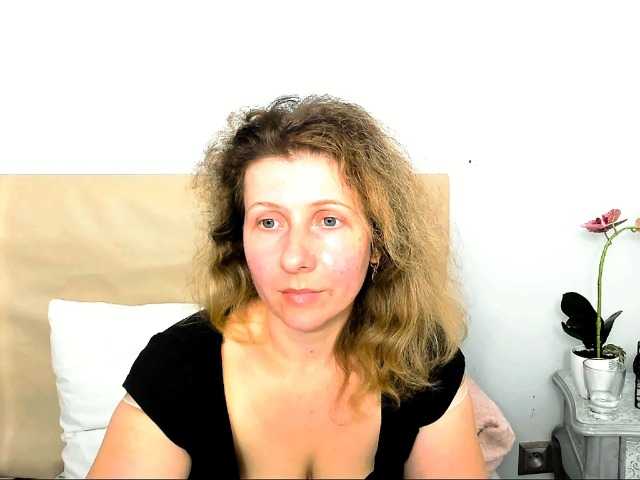 צילומי מסך משודרים LeaModel